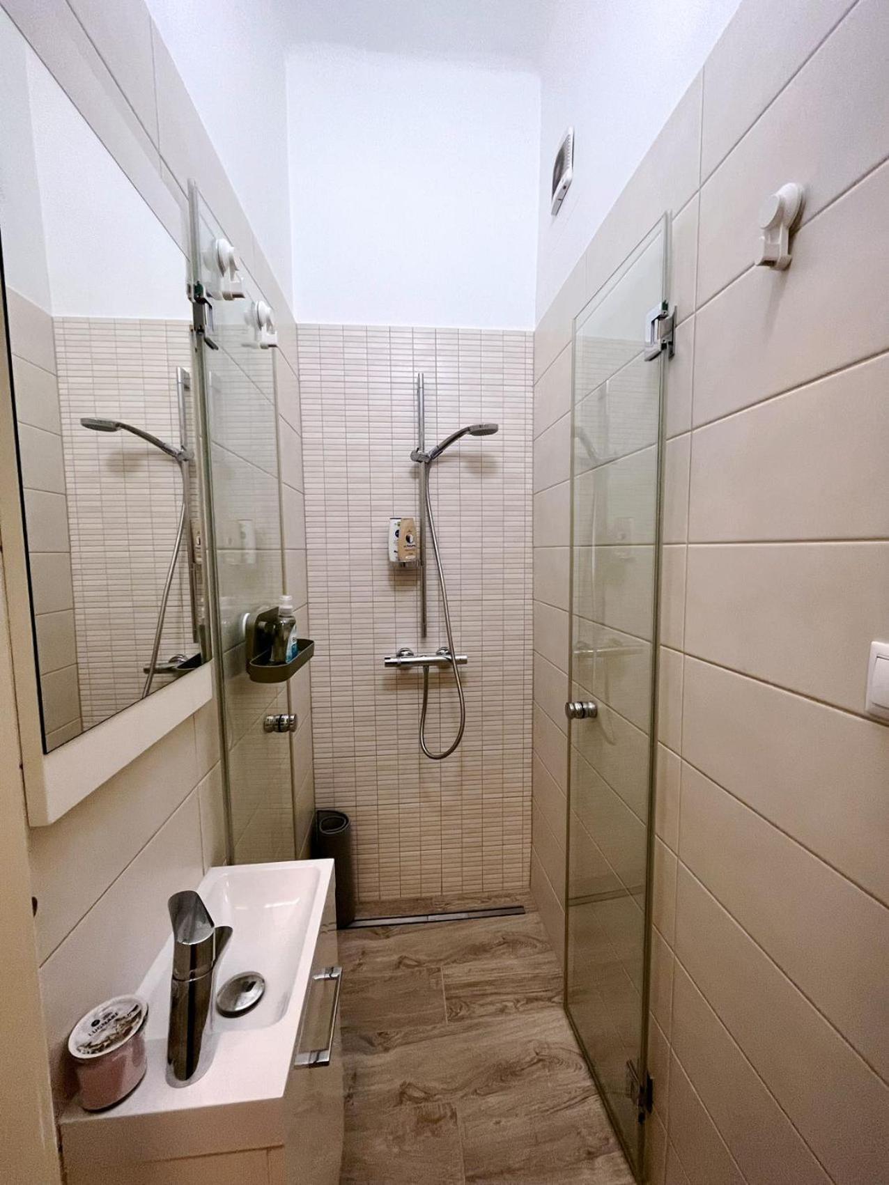 Boutique Family Apartment In The Heart Of City Budapesta Exterior foto